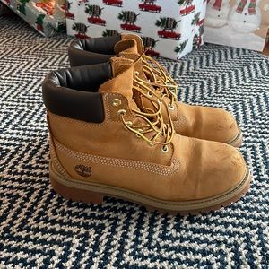 Timberland Youth size 2.5